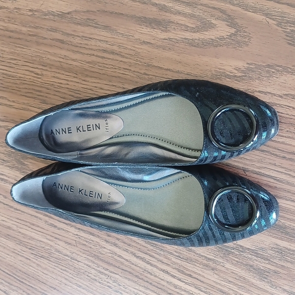 Anne Klein Ohare flats in a black zebra pattern. - Picture 1 of 8